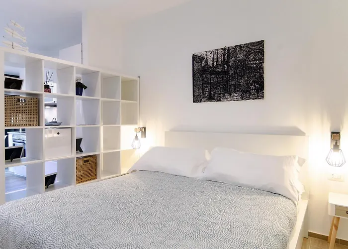 Hostini 2 - Downtown Апартаменты