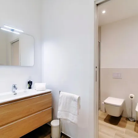 Hostini 2 - Downtown *