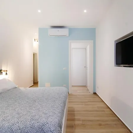 Apartament Hostini 2 - Downtown